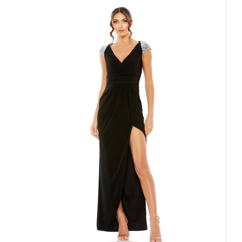 NWT Mac Duggal Gown 12 Black Surplice Embellished Cap Sleeve Slit Pearl Crystal